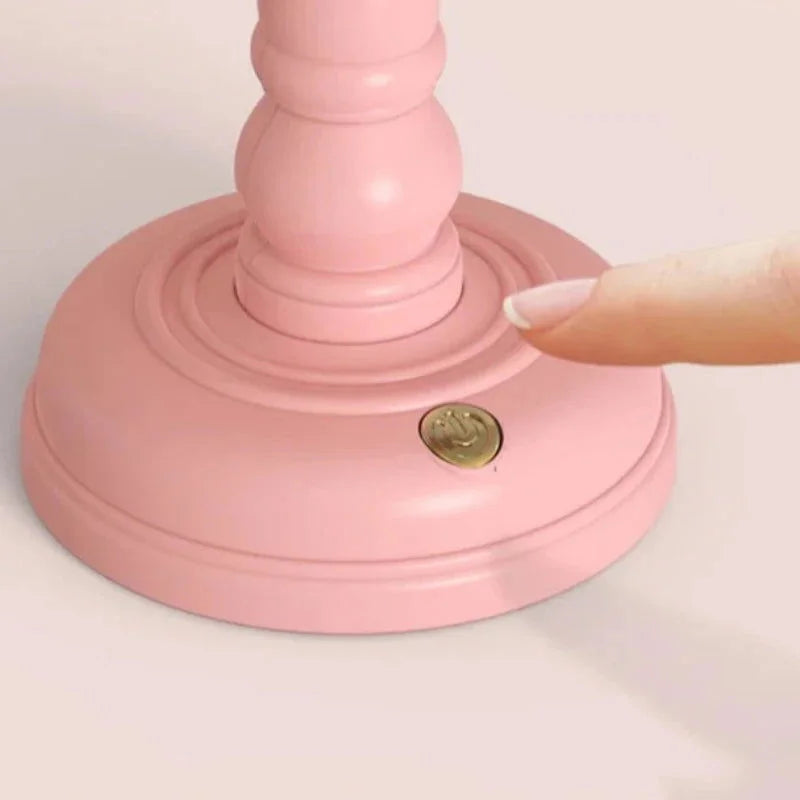 Lâmpada de Mesa Retrô para Decoração de Quarto Infantil Ama Mamma - Ama Mamma