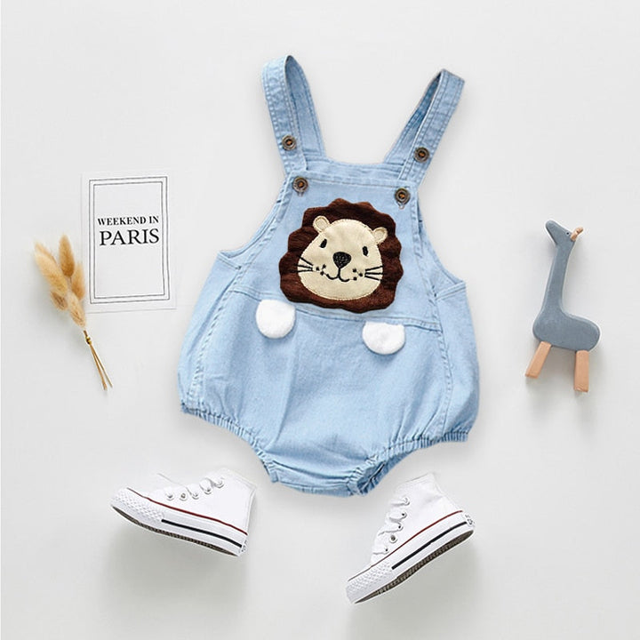 Jardineira Jeans Bichinhos - Ama Mamma